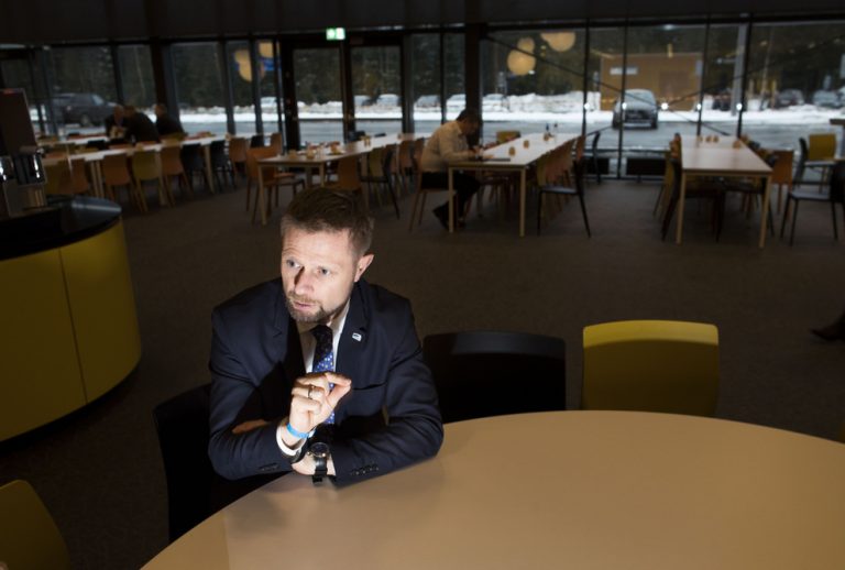 Konservatiiviministeri ajaa huumeiden käyttäjien rankaisun lopettamista Norjassa – valtaosa pääpuolueista tukee