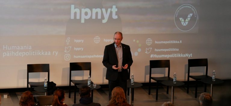 Entinen peitepoliisi: Huumeiden kieltolaki luo korruptiota ja kovenevaa väkivaltaa